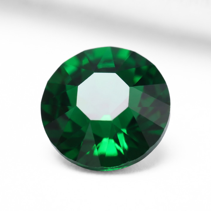 Emerald – zielone cyrkonie szklane do strojów | Crystal AB